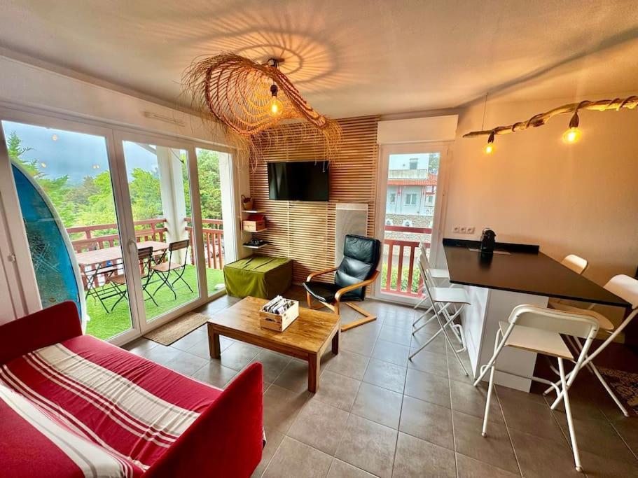 Grand Appartement - Piscine - Plage- Terrasse Saint-Jean-de-Luz Εξωτερικό φωτογραφία